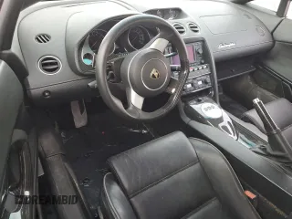 2007 Lamborghini Gallardo z VIN ZHWGU22T57LA05137, wystawiony jako Copart lot #76275354 z przebiegiem Nie podano mil oraz Szkody całkowita. Historia ofert i sprzedaży dostępna na DreamBid. Obrazek 8.
