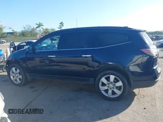 2016 Chevrolet Traverse LT with VIN 1GNKRGKD4GJ307061, listed as a IAAI auction lot 40880472 with 200,802 mi miles. Bid and sale history available at carsss.com. Image 14.