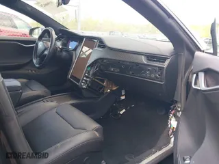 2018 Tesla Model S 75D with VIN 5YJSA1E48JF268871, listed as a IAAI auction lot 41966629 with 68,100 mi miles. Bid and sale history available at carsss.com. Image 5.