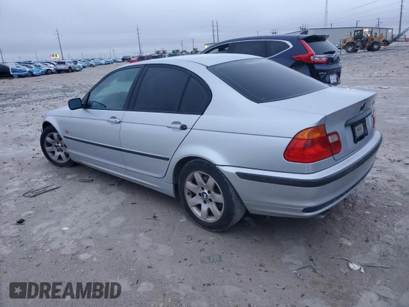 2001 BMW 3 Series 325i with VIN WBAAN37451ND46209, listed as a Copart auction lot 44571155 with 98,089 mi miles and Clean Title. Bid and sale history available at carsss.com. Image 2.