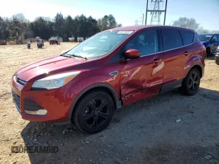2016 Ford Escape SE with VIN 1FMCU0G75GUC45136, listed as a Copart auction lot 88228955 with 163,785 mi miles and Salvage Title. Bid and sale history available at carsss.com. Image 1.