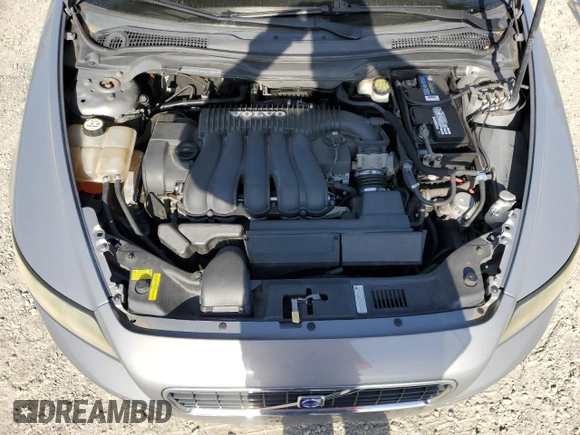 2005 Volvo S40 с VIN YV1MS390052070863, выставлен на аукционе Copart как лот 53854165 с пробегом 172 266 миль миль и Списание • Salvage title. История ставок и продаж доступна на DreamBid. Изображение 11.