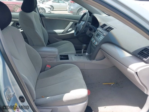 2007 Toyota Camry CE with VIN 4T1BE46KX7U520800, listed as a IAAI auction lot 41919653 with 118,930 mi miles. Bid and sale history available at carsss.com. Image 5.