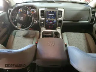 2018 Ram 1500 SLT z VIN 1C6RR7LT1JS313812, wystawiony jako Copart lot #89197235 z przebiegiem 103 374 mil mil oraz Szkoda całkowita • Salvage title. Historia ofert i sprzedaży dostępna na DreamBid. Obrazek 8.