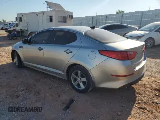 2014 Kia Optima LX z VIN 5XXGM4A75EG310978, wystawiony jako Copart lot #56861635 z przebiegiem 177 303 mil mil oraz Czysty tytuł • Clean title. Historia ofert i sprzedaży dostępna na DreamBid. Obrazek 2.