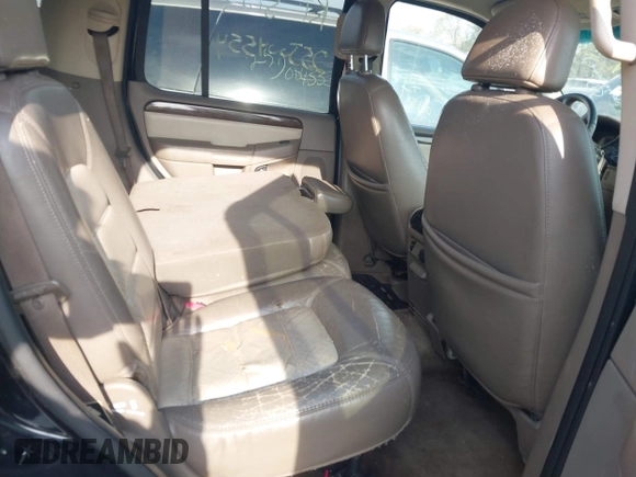 2002 Ford Explorer Eddie Bauer with VIN 1FMDU74W12UA47929, listed as a IAAI auction lot 42185095 with Not provided miles and . Bid and sale history available at DreamBid. Image 8.