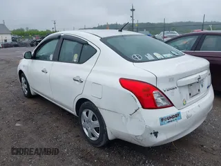 2012 Nissan Versa SV с VIN 3N1CN7AP1CL865556, выставлен на аукционе IAAI как лот 42264191 с пробегом 122 481 миль миль и . История ставок и продаж доступна на DreamBid. Изображение 6.
