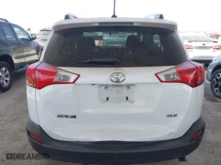2015 Toyota RAV4 XLE with VIN JTMWFREVXFD066557, listed as a IAAI auction lot 41825354 with 173,595 mi miles. Bid and sale history available at carsss.com. Image 16.
