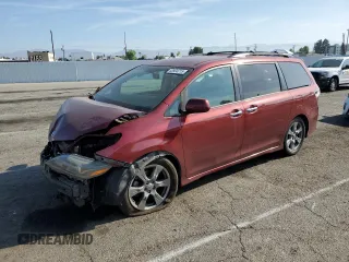 2017 Toyota Sienna SE with VIN 5TDXZ3DC3HS880002, listed as a Copart auction lot 53904715 with 159,132 mi miles and Salvage title. Bid and sale history available at DreamBid. Image 1.