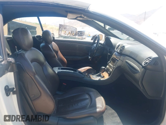 2009 Mercedes-Benz CLK 350 with VIN WDBTK56F19T103356, listed as a IAAI auction lot 42680193 with 151,300 mi miles and . Bid and sale history available at DreamBid. Image 5.