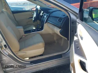 2017 Toyota Camry XLE z VIN 4T1BF1FK3HU290840, wystawiony jako IAAI lot #41470555 z przebiegiem 62 190 mil mil oraz . Historia ofert i sprzedaży dostępna na DreamBid. Obrazek 5.