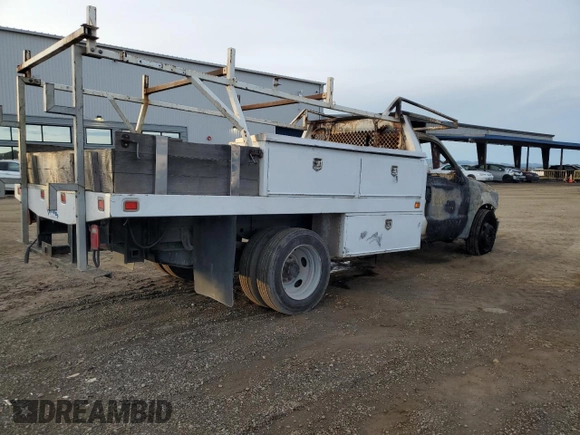 2005 Ford F-450 with VIN 1FDXF46P25EC89025, listed as a Copart auction lot 87081574 with Not provided miles and Non repairable. Bid and sale history available at DreamBid. Image 3.