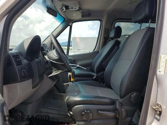 2007 Freightliner Sprinter with VIN WDRPE746975133747, listed as a Copart auction lot 54937244 with Not Provided miles and Salvage Title. Bid and sale history available at DreamBid. Image 7.