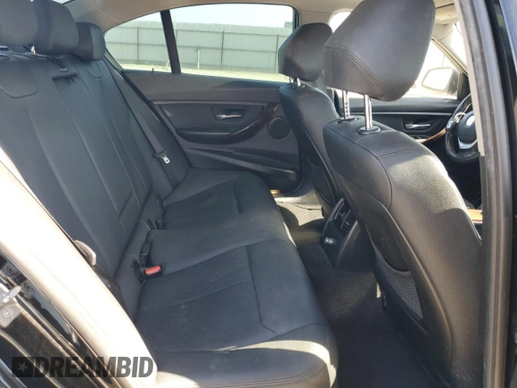 2014 BMW 3 Series 328i with VIN WBA3C1C5XEK106904, listed as a Copart auction lot 60565595 with 91,576 mi miles and Salvage title. Bid and sale history available at DreamBid. Image 10.