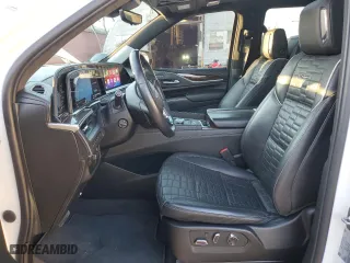 2022 Cadillac Escalade Sport Platinum with VIN 1GYS4GKL9NR313610, listed as a Copart auction lot 83071824 with 21,282 mi miles and Salvage Title. Bid and sale history available at carsss.com. Image 7.