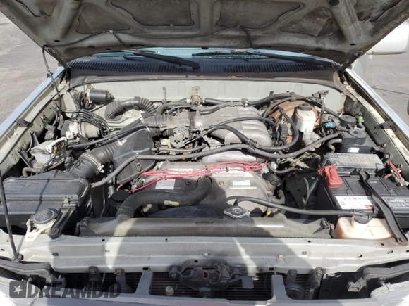 1999 Toyota 4Runner SR5 with VIN JT3GN86R8X0113147, listed as a Copart auction lot 64168045 with 204,721 mi miles and Clean title. Bid and sale history available at DreamBid. Image 12.