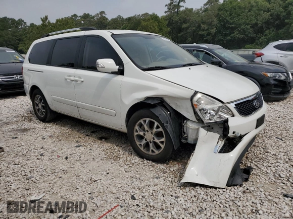 2014 Kia Sedona LX with VIN KNDMG4C78E6574153, listed as a Copart auction lot 52880734 with 111,143 mi miles and Clean Title. Bid and sale history available at carsss.com. Image 4.