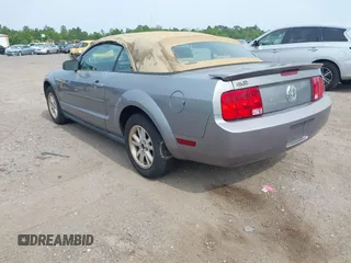 2007 Ford Mustang Deluxe with VIN 1ZVFT84N675260614, listed as a IAAI auction lot 42406953 with 139,592 mi miles and . Bid and sale history available at DreamBid. Image 3.