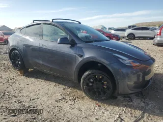 2020 Tesla Model Y Long Range with VIN 5YJYGDEE8LF045798, listed as a Copart auction lot 53689115 with 35,882 mi miles and Salvage Title. Bid and sale history available at DreamBid. Image 4.