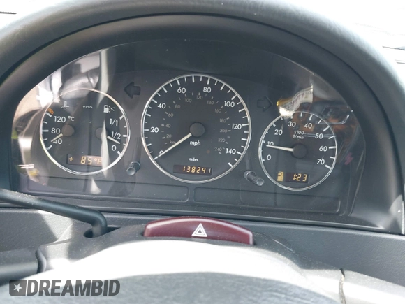 2005 Mercedes-Benz M 350 with VIN 4JGAB57E25A531968, listed as a IAAI auction lot 42152817 with 138,241 mi miles and . Bid and sale history available at DreamBid. Image 7.