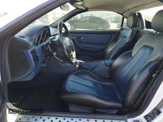 1998 Mercedes-Benz SLK 230/320 z VIN WDBKK47FXWF075880, wystawiony jako Copart lot #42187985 z przebiegiem 118 456 mil mil oraz Czysty tytuł • Clean title. Historia ofert i sprzedaży dostępna na DreamBid. Obrazek 7.