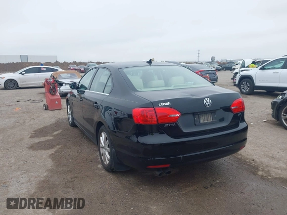 2014 Volkswagen Jetta Sedan SE w/Connectivity with VIN 3VWD07AJ4EM370905, listed as a IAAI auction lot 41472856 with 146,662 mi miles. Bid and sale history available at carsss.com. Image 3.