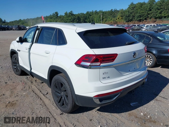 2022 Volkswagen Atlas SE with VIN 1V2KE2CA5NC201682, listed as a IAAI auction lot 40238163 with 44,790 mi miles and . Bid and sale history available at DreamBid. Image 3.