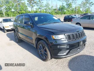 2018 Jeep Grand Cherokee Overland z VIN 1C4RJFCG9JC236856, wystawiony jako IAAI lot #42117905 z przebiegiem 109 330 mil mil oraz . Historia ofert i sprzedaży dostępna na DreamBid. Obrazek 1.