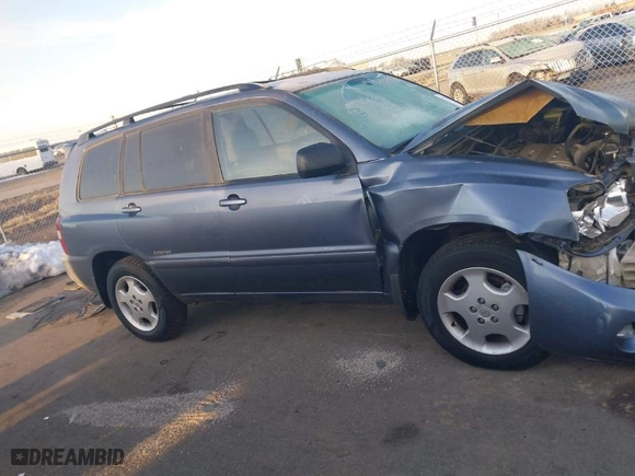 2007 Toyota Highlander w/3rd Row with VIN JTEEP21A470225371, listed as a IAAI auction lot 41776095 with 185,931 mi miles. Bid and sale history available at carsss.com. Image 13.