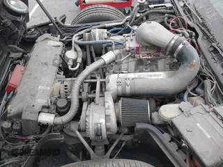 1992 Chevrolet Corvette z VIN 1G1YY23P8N5110765, wystawiony jako IAAI lot #42034616 z przebiegiem Nie podano mil oraz . Historia ofert i sprzedaży dostępna na DreamBid. Obrazek 10.