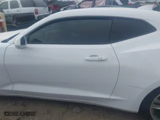 2018 Chevrolet Camaro 1LT with VIN 1G1FB1RS2J0142116, listed as a IAAI auction lot 41218640 with 85,907 mi miles. Bid and sale history available at carsss.com. Image 14.