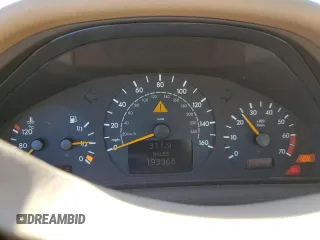 2001 Mercedes-Benz E-Class with VIN WDBJF70J91B263080, listed as a Copart auction lot 88094325 with 193,366 mi miles and Salvage Title. Bid and sale history available at carsss.com. Image 9.