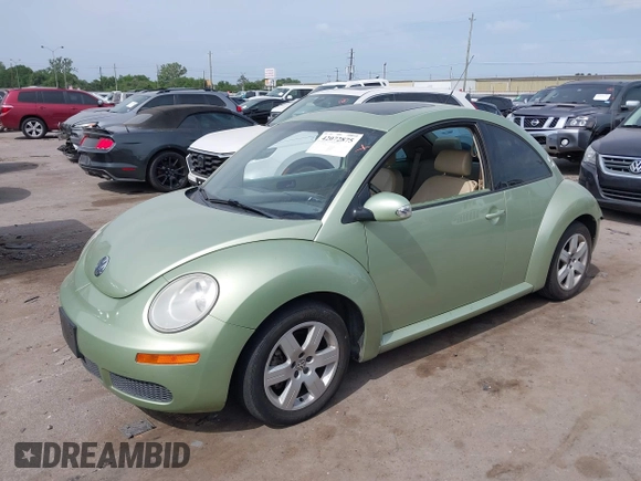2007 Volkswagen Beetle с VIN 3VWRW31C07M518758, выставлен на аукционе IAAI как лот 42072875 с пробегом 85 096 миль миль и . История ставок и продаж доступна на DreamBid. Изображение 17.