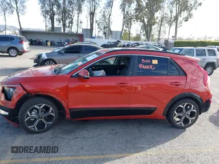 2023 Kia Niro EX with VIN KNDCR3LE3P5093816, listed as a IAAI auction lot 41666023 with 31,874 mi miles. Bid and sale history available at carsss.com. Image 14.