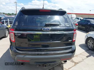 2015 Ford Explorer z VIN 1FM5K8B8XFGC30657, wystawiony jako IAAI lot #42647380 z przebiegiem Nie podano mil oraz . Historia ofert i sprzedaży dostępna na DreamBid. Obrazek 16.