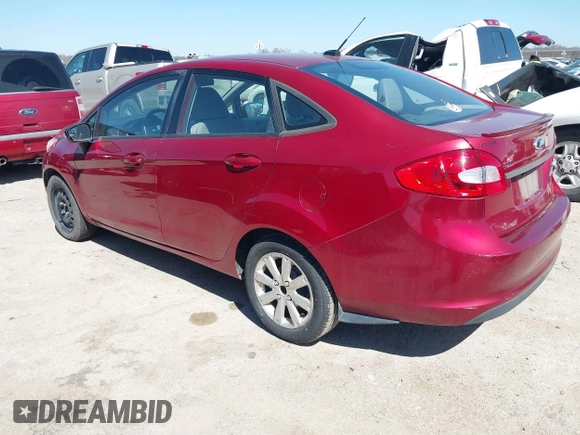 2013 Ford Fiesta SE z VIN 3FADP4BJ0DM107682, wystawiony jako IAAI lot #41772631 z przebiegiem 146 760 mil mil oraz . Historia ofert i sprzedaży dostępna na DreamBid. Obrazek 3.