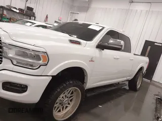 2019 Ram 2500 Laramie z VIN 3C6UR5FL7KG657180, wystawiony jako IAAI lot #41714476 z przebiegiem 97 334 mil mil oraz . Historia ofert i sprzedaży dostępna na DreamBid. Obrazek 15.