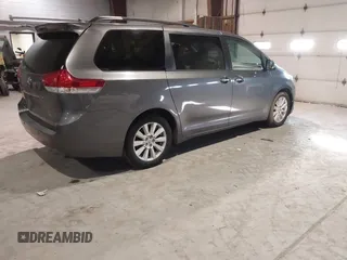 2011 Toyota Sienna XLE с VIN 5TDDK3DC8BS026606, выставлен на аукционе IAAI как лот 41295760 с пробегом 128 930 миль миль и . История ставок и продаж доступна на DreamBid. Изображение 4.