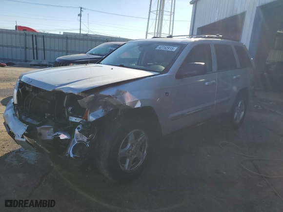 2007 Jeep Grand Cherokee Limited with VIN 1J8HR58287C589747, listed as a Copart auction lot 42752915 with 106,900 mi miles and Salvage Title. Bid and sale history available at carsss.com. Image 1.