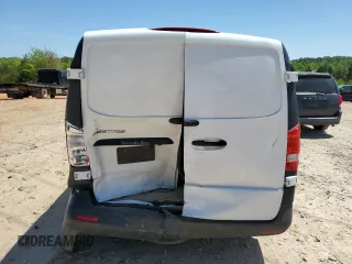 2023 Mercedes-Benz Metris Cargo z VIN W1YV0BEYXP4227971, wystawiony jako Copart lot #52766075 z przebiegiem 41 571 mil mil oraz Szkoda całkowita • Salvage title. Historia ofert i sprzedaży dostępna na DreamBid. Obrazek 6.