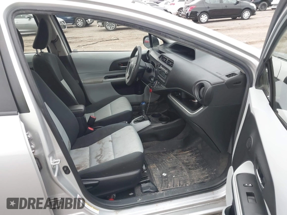 2014 Toyota Prius One with VIN JTDKDTB35E1557798, listed as a IAAI auction lot 41753972 with 182,543 mi miles and . Bid and sale history available at DreamBid. Image 5.