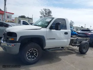 2006 GMC Sierra 2500HD Work Truck with VIN 1GTHC24U36E260455, listed as a IAAI auction lot 41753820 with 1 mi miles. Bid and sale history available at carsss.com. Image 13.
