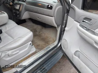 2007 Chevrolet Tahoe LT with VIN 1GNFC13077J278764, listed as a IAAI auction lot 41927809 with 211,943 mi miles and . Bid and sale history available at DreamBid. Image 5.