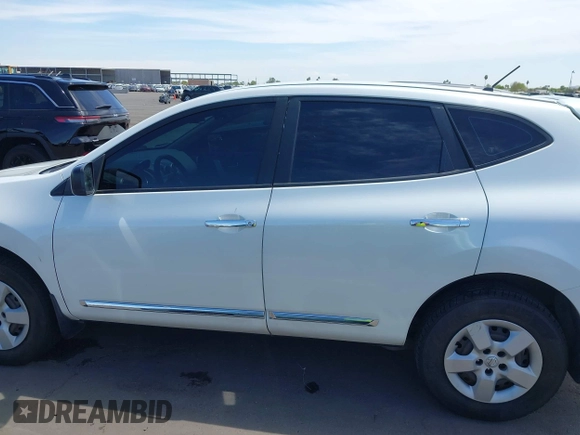 2011 Nissan Rogue SV with VIN JN8AS5MT1BW190511, listed as a IAAI auction lot 42152445 with 153,986 mi miles. Bid and sale history available at carsss.com. Image 14.