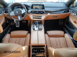 2022 BMW 7 Series 740i with VIN WBA7T2C01NCK85520, listed as a Copart auction lot 63442793 with 8,472 mi miles. Bid and sale history available at carsss.com. Image 8.