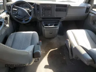 2006 GMC Savana with VIN 1GJHG39U861268862, listed as a Copart auction lot 53392725 with 110,248 mi miles and Clean Title. Bid and sale history available at carsss.com. Image 8.