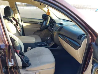 2011 Kia Sorento LX with VIN 5XYKT4A24BG148043, listed as a IAAI auction lot 41822246 with 208,824 mi miles and . Bid and sale history available at DreamBid. Image 5.