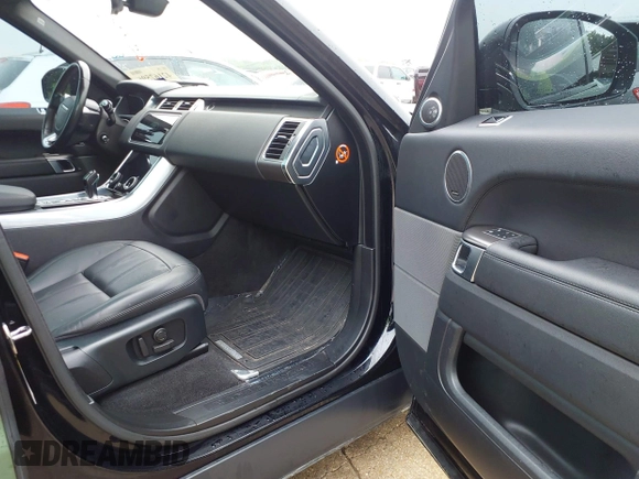 2018 Land Rover Range Rover Sport SE with VIN SALWG2RVXJA411832, listed as a IAAI auction lot 42167596 with 87,268 mi miles and . Bid and sale history available at DreamBid. Image 5.