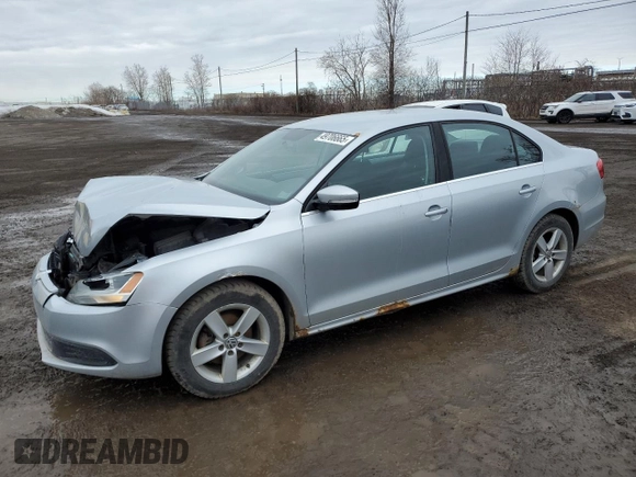 2013 Volkswagen Jetta SE z VIN 3VWBX7AJ5DM381039, wystawiony jako Copart lot #49706665 z przebiegiem 197 370 mil mil oraz Szkoda całkowita • Salvage title. Historia ofert i sprzedaży dostępna na DreamBid. Obrazek 1.