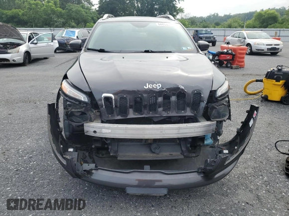 2016 Jeep Cherokee Limited z VIN 1C4PJMDB9GW221327, wystawiony jako Copart lot #64453335 z przebiegiem 139 143 mil mil oraz Szkoda całkowita • Salvage title. Historia ofert i sprzedaży dostępna na DreamBid. Obrazek 5.